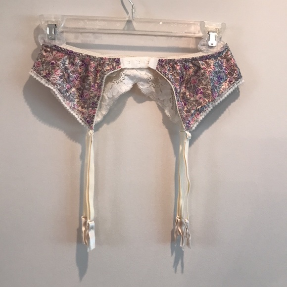 Vintage 1980s Christian Dior Silk Garter Belt Size Small. - Picture 2 of 11